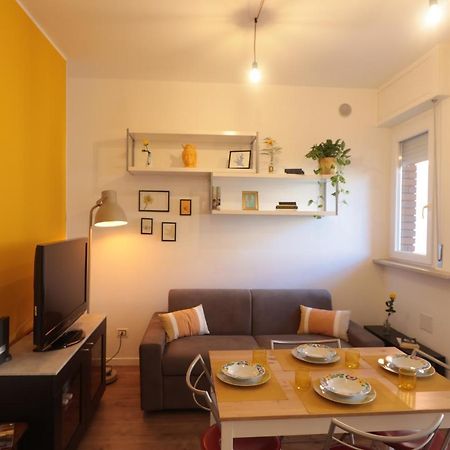 Il Petalo Giallo Verona Bagian luar foto
