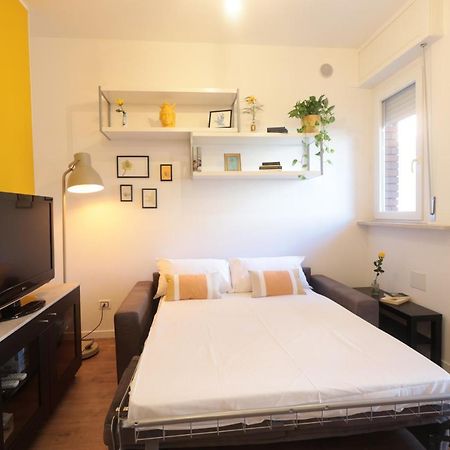 Il Petalo Giallo Verona Bagian luar foto